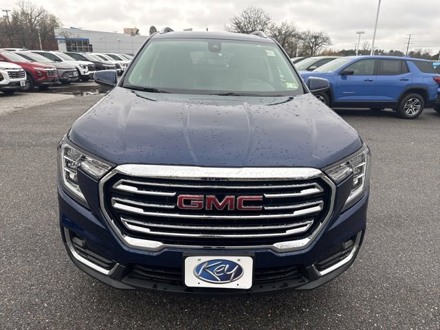 2023 Gmc Terrain SLT photo 2