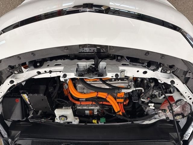2027 Chevrolet Bolt LT - Photo 30