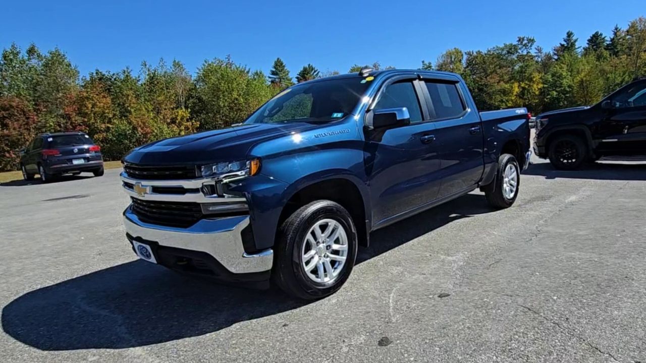 2021 Chevrolet Silverado 1500 LT photo 4