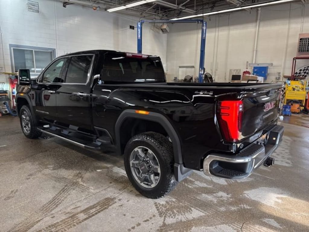 New 2026 GMC Sierra 2500 HD SLT Truck Crew Cab