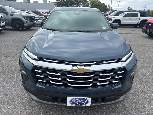 2026 Chevrolet Equinox LT photo 2