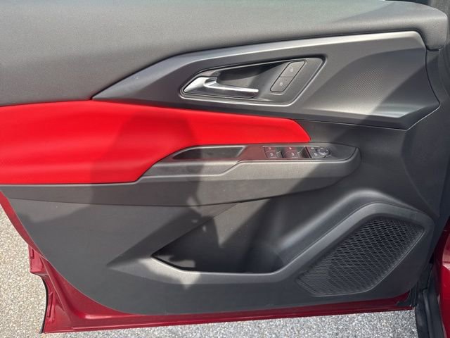 2025 Chevrolet Equinox EV RS - Photo 10