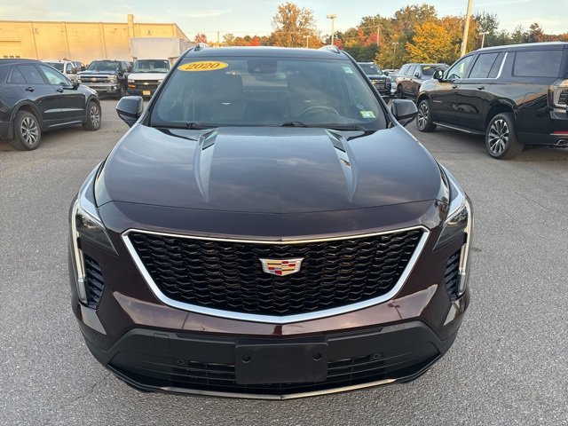 2020 Cadillac XT4 Sport photo 2