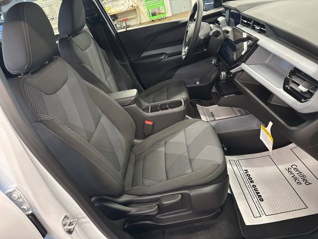 2027 Chevrolet Bolt LT - Photo 28