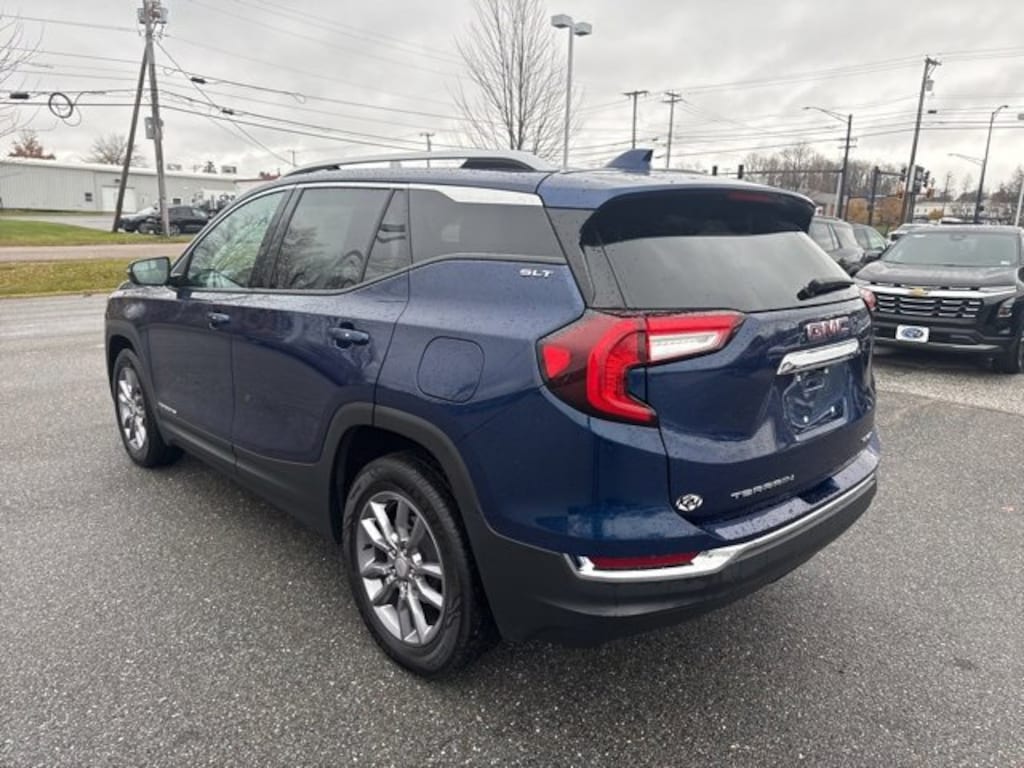 Used 2023 GMC Terrain SLT SUV