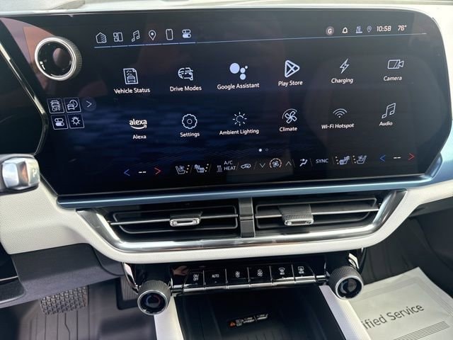 2025 Chevrolet Equinox EV LT - Photo 14