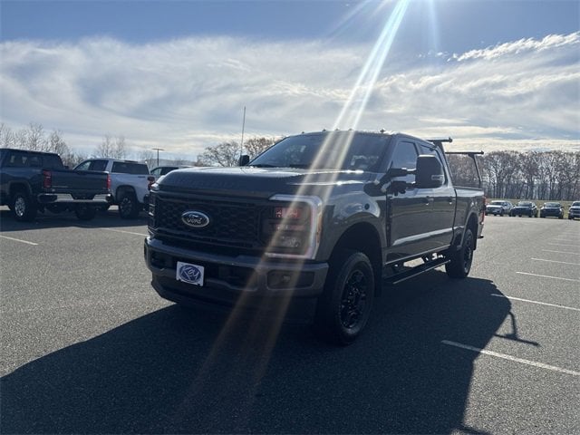 2023 Ford F-250 Super Duty XL's photo