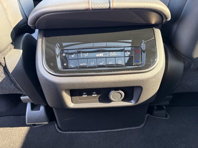 2026 Nissan Armada PRO-4X - Photo 24