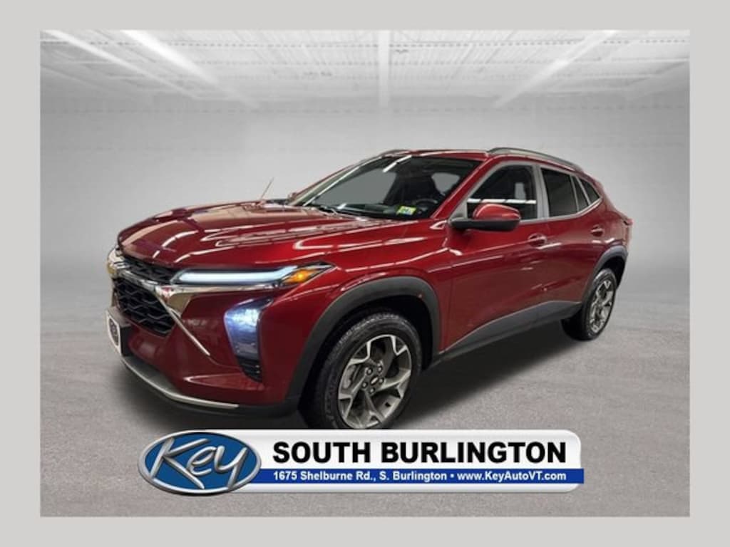 Used 2025 Chevrolet Trax LT SUV