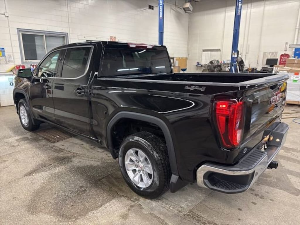 New 2026 GMC Sierra 1500 SLE Truck Crew Cab