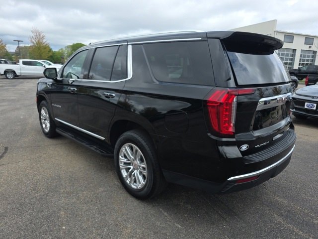 2023 Gmc Yukon SLT photo 3