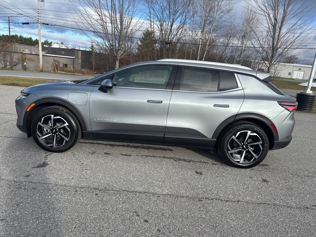 2026 Chevrolet Equinox EV 1LT photo 3