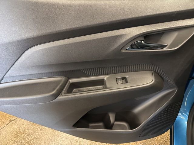 2027 Chevrolet Bolt RS - Photo 11