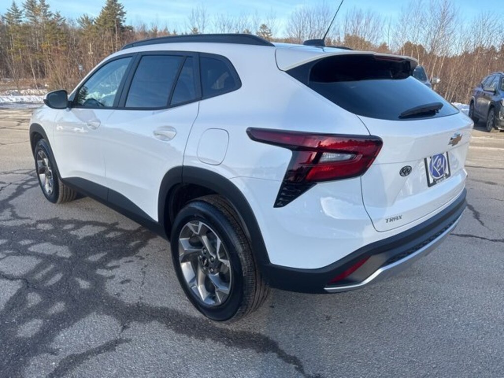 New 2026 Chevrolet Trax LT SUV