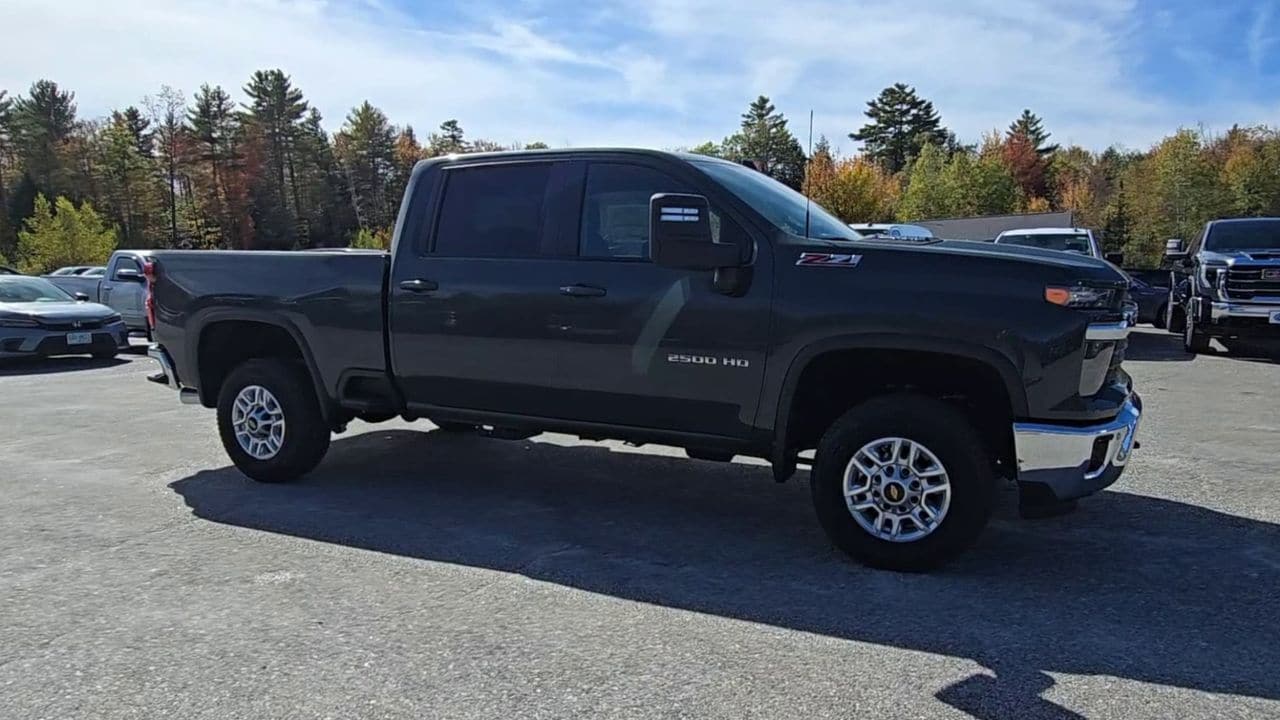 2025 Chevrolet Silverado 2500 HD LT - Photo 38