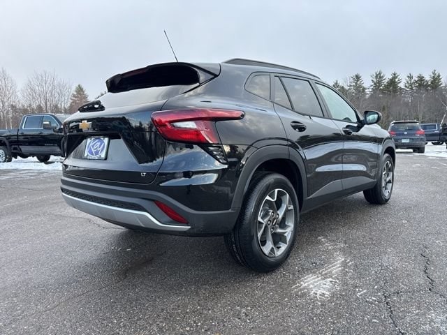 2026 Chevrolet Trax LT - Photo 6