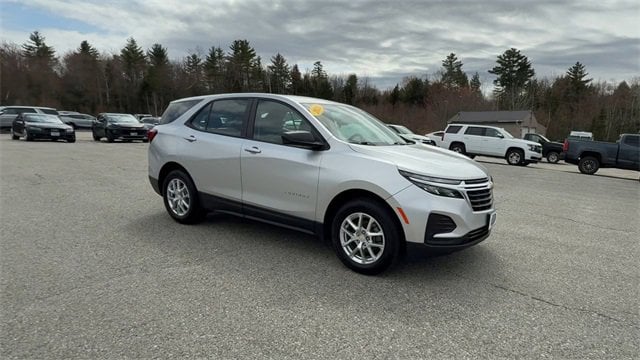 Used 2022 Chevrolet Equinox LS with VIN 3GNAXSEV5NS160821 for sale in Newport, NH
