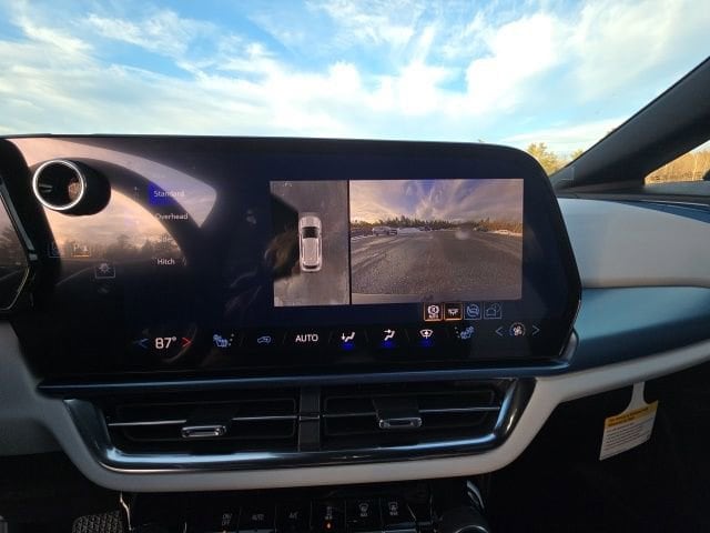 2026 Chevrolet Equinox EV 2LT - Photo 14