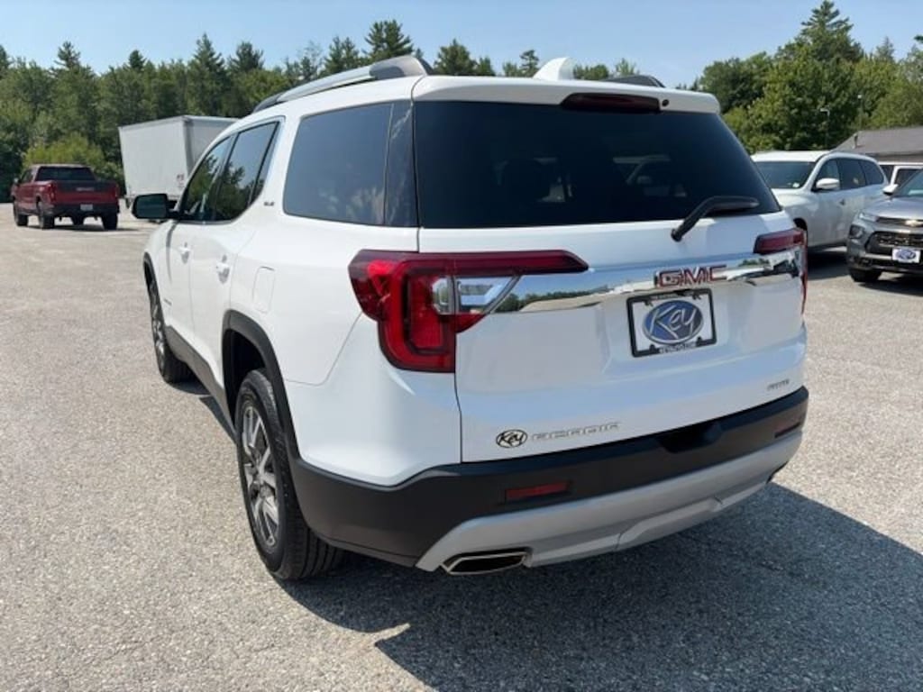 Used 2023 GMC Acadia SLE SUV