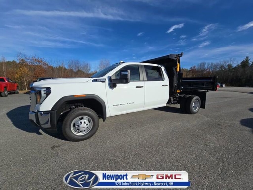 New 2025 GMC Sierra 3500 HD Chassis Cab Pro Truck