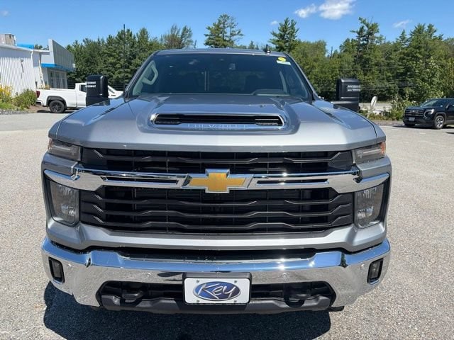 2026 Chevrolet Silverado 3500 HD LT - Photo 2