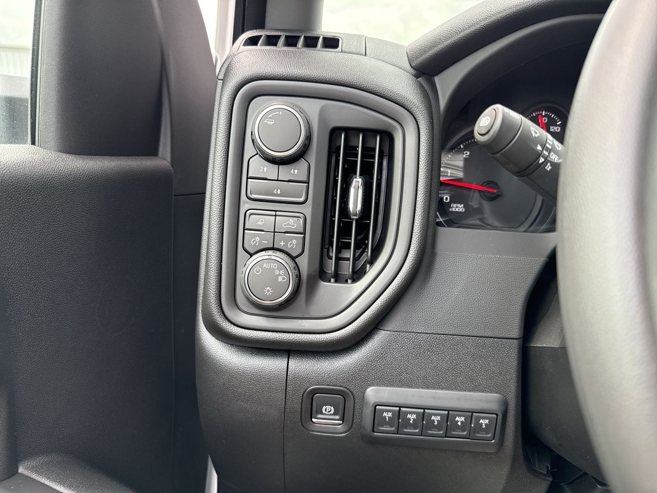 2025 Chevrolet Silverado 2500 HD Custom - Photo 50