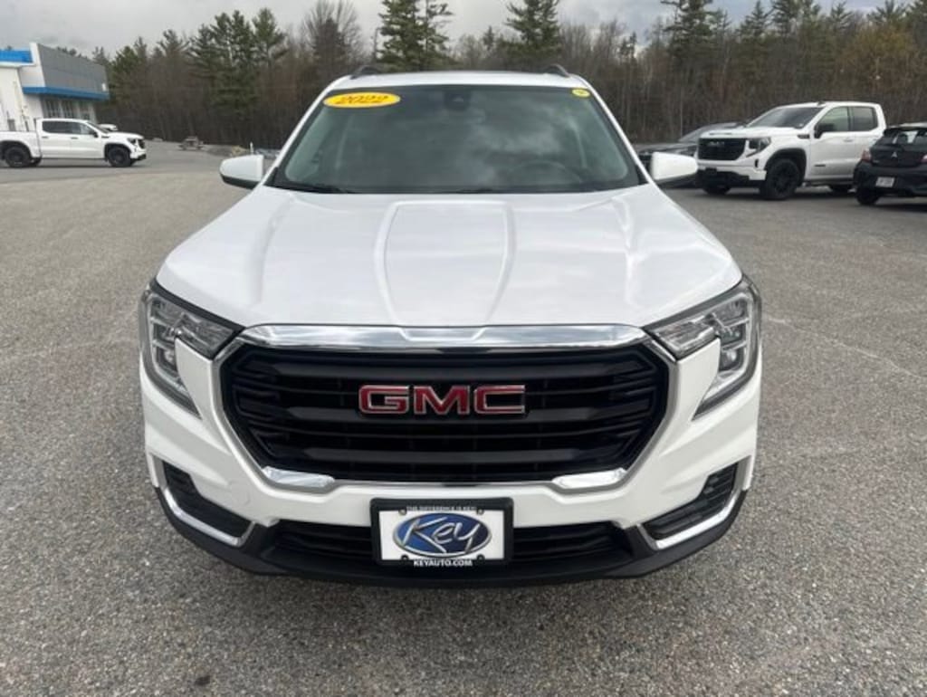 Used 2022 GMC Terrain SLE SUV