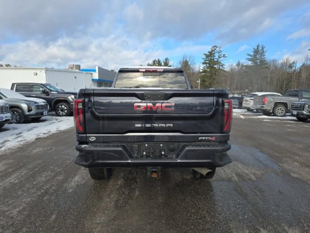 Used 2024 GMC Sierra 2500 HD AT4 Truck Crew Cab