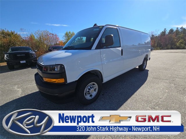 2025 Chevrolet Express Cargo Work Van's photo