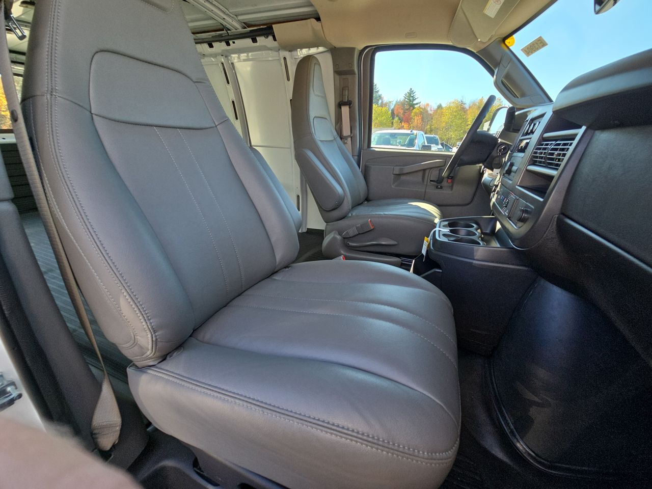 2025 Chevrolet Express Cargo Work Van - Photo 61