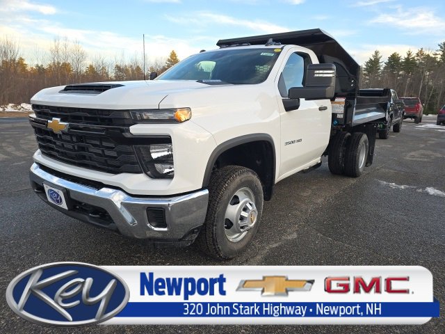 2025 Chevrolet Silverado HD WT's photo