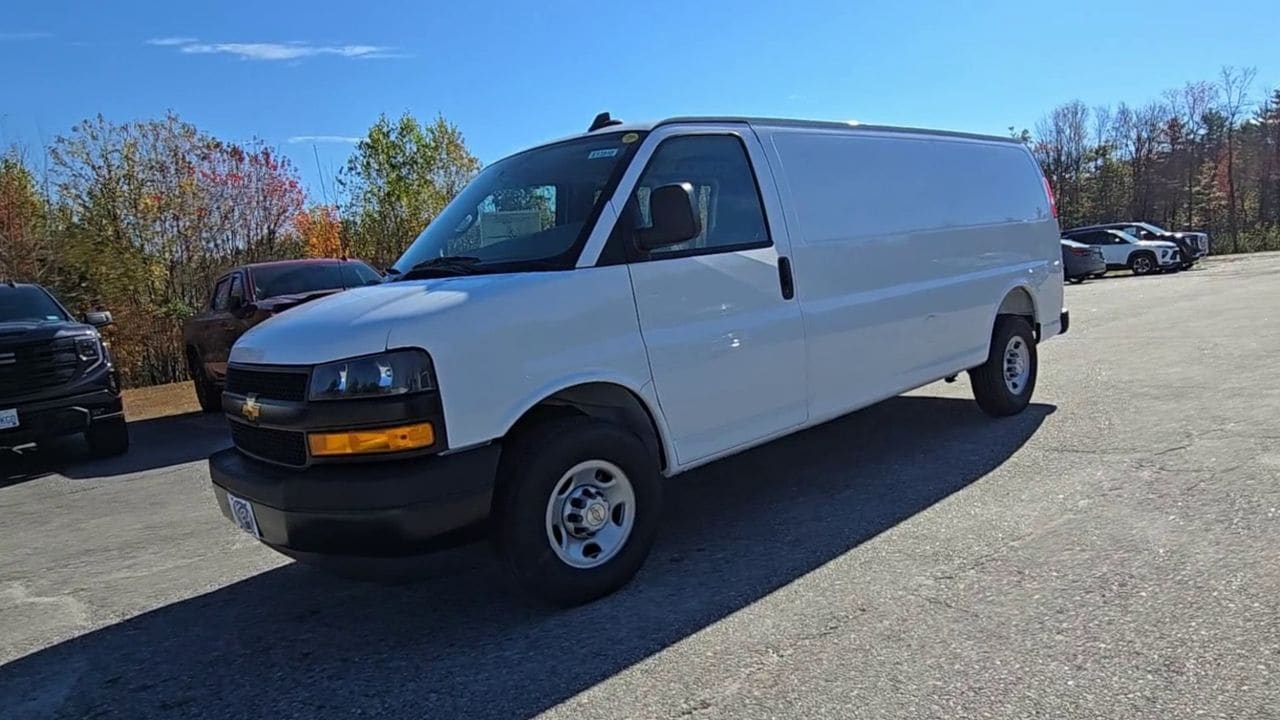 2025 Chevrolet Express Cargo Work Van - Photo 38