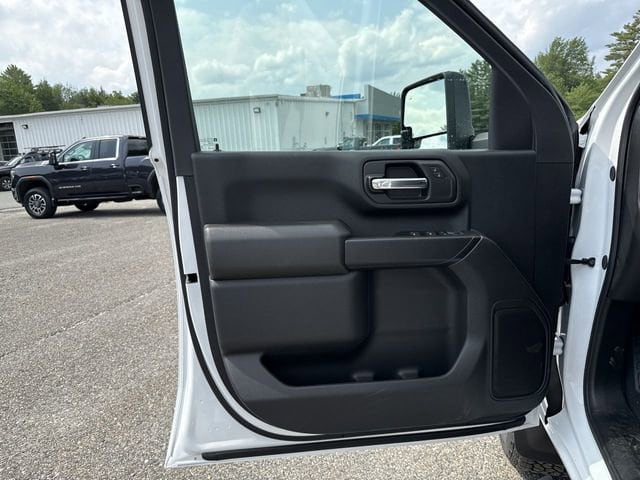 2025 Chevrolet Silverado 2500 HD Custom - Photo 21