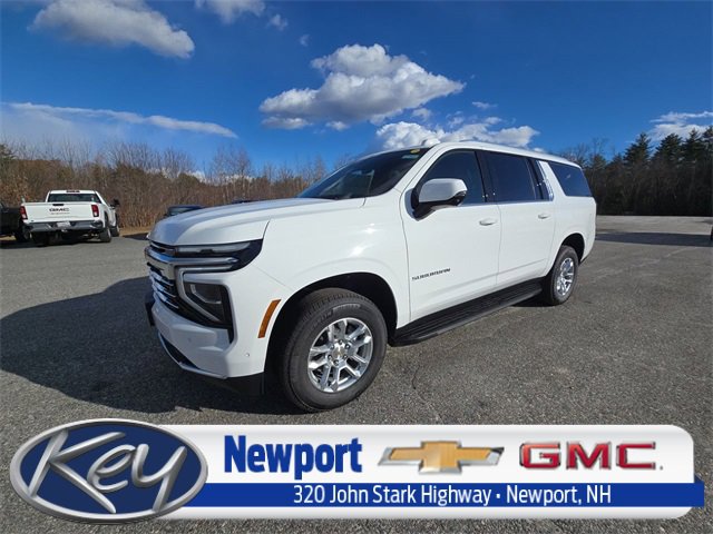 2026 Chevrolet Suburban LT's photo