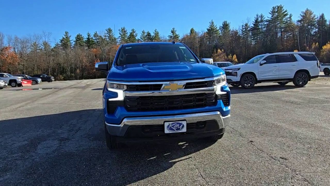 2026 Chevrolet Silverado 1500 LT photo 3