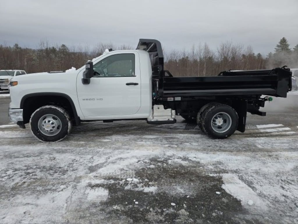 New 2025 Chevrolet Silverado 3500 HD Chassis Cab Work Truck Truck