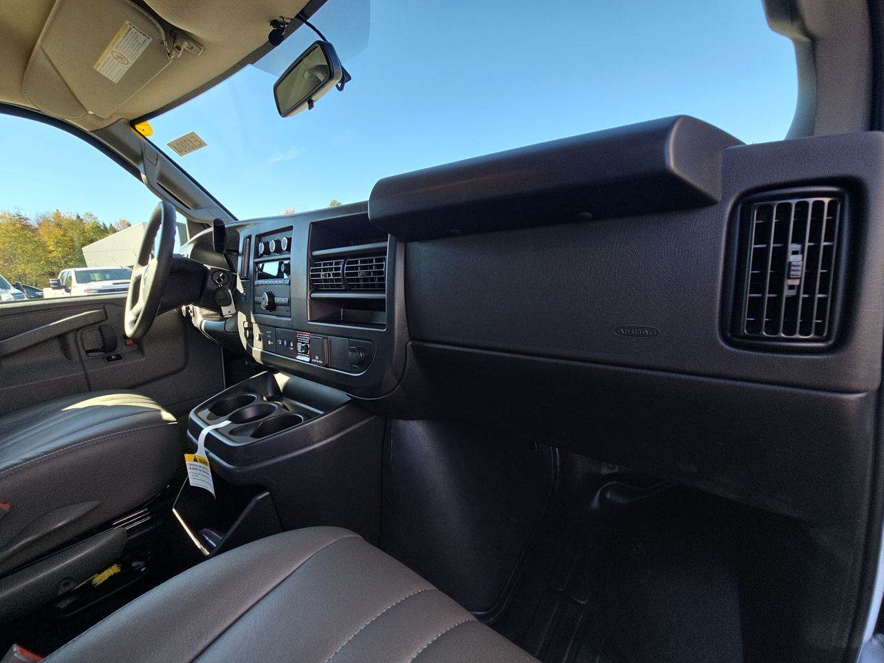 2025 Chevrolet Express Cargo Work Van - Photo 62