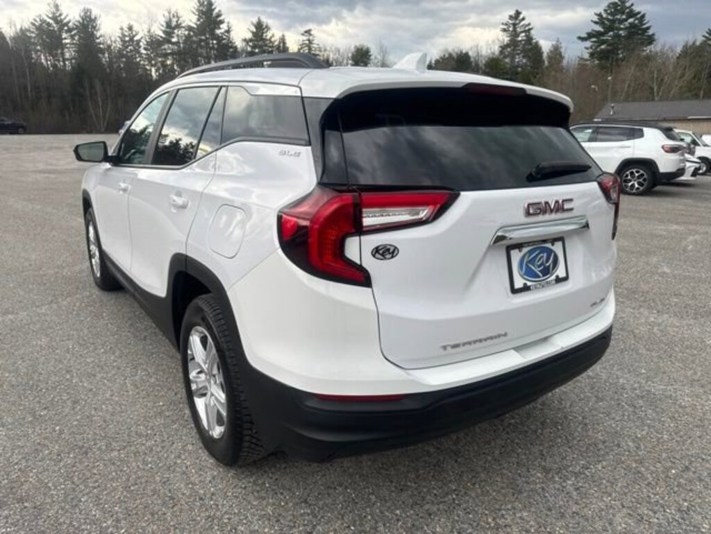 Used 2022 GMC Terrain SLE SUV