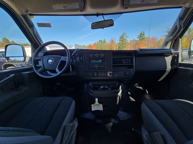 2025 Chevrolet Express Cargo Work Van - Photo 20