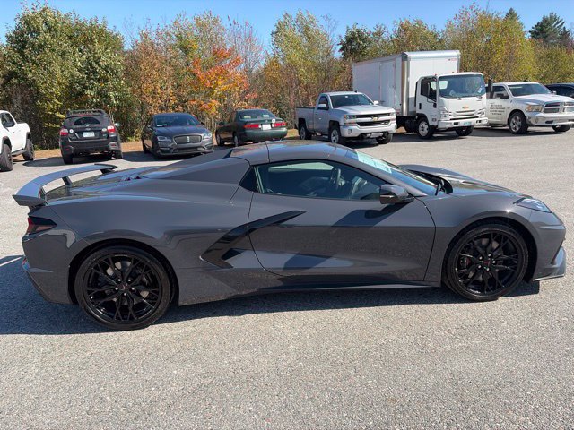 2027 Chevrolet Corvette 2LT - Photo 8