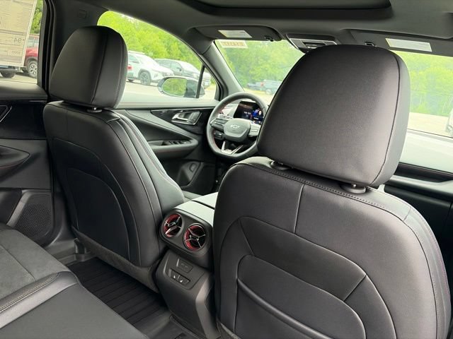 2026 Chevrolet Blazer EV RS - Photo 32