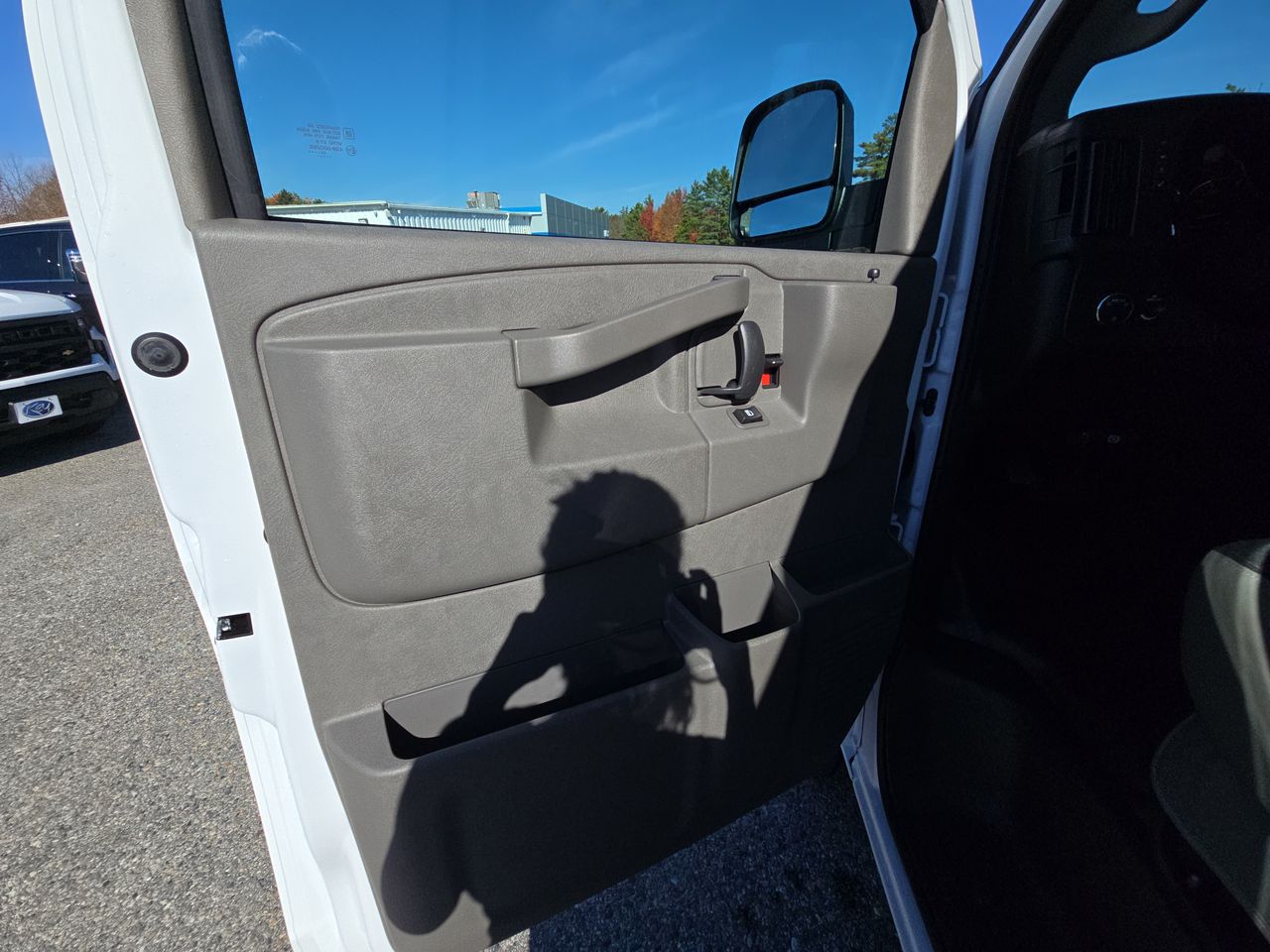 2025 Chevrolet Express Cargo Work Van - Photo 55