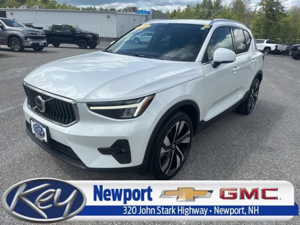 Used 2023 Volvo XC40 B5 Plus Bright Theme SUV