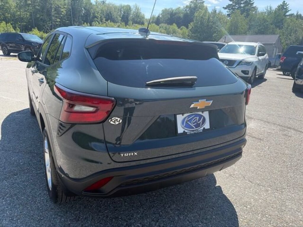 Used 2025 Chevrolet Trax LS SUV