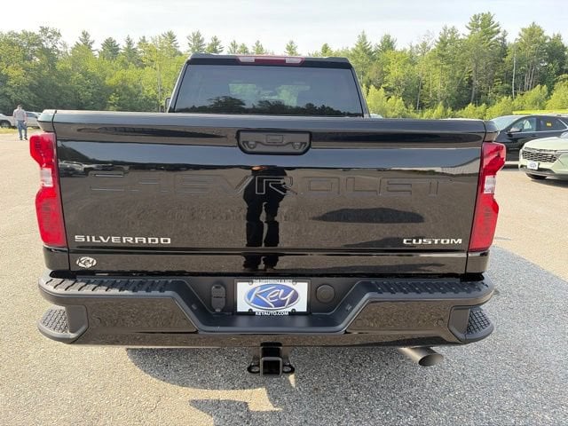 2026 Chevrolet Silverado 2500 HD Custom - Photo 5