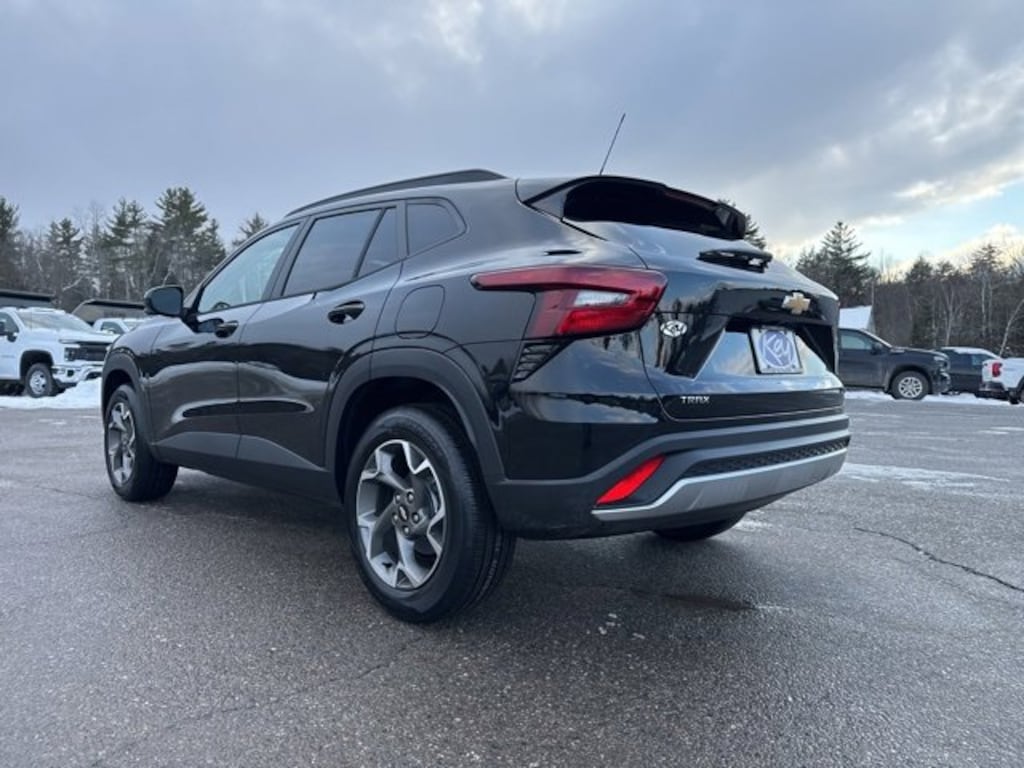 New 2026 Chevrolet Trax LT SUV