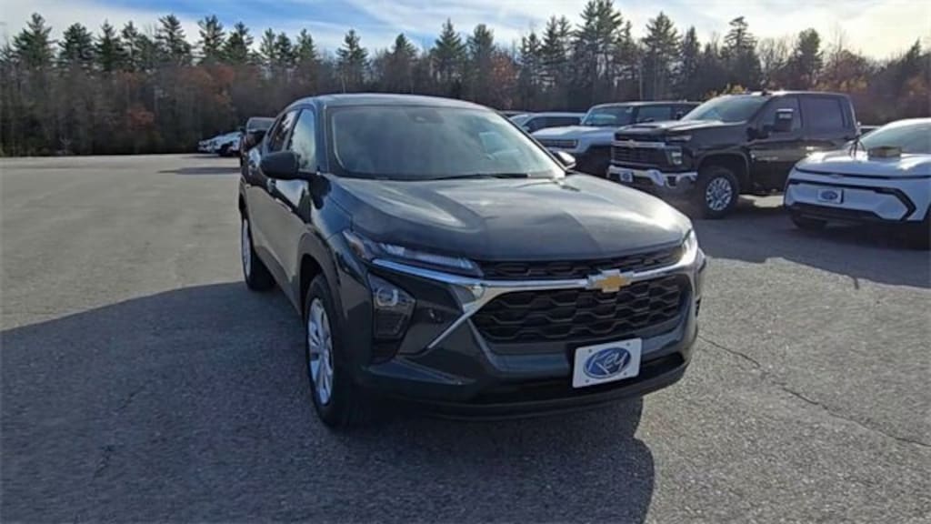 New 2026 Chevrolet Trax LS SUV