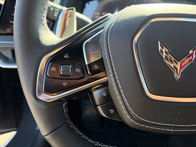 2027 Chevrolet Corvette 2LT - Photo 16