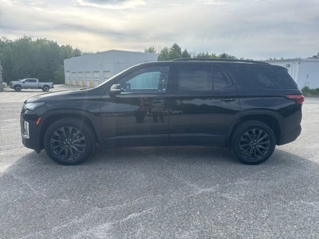 Used 2023 Chevrolet Traverse RS SUV