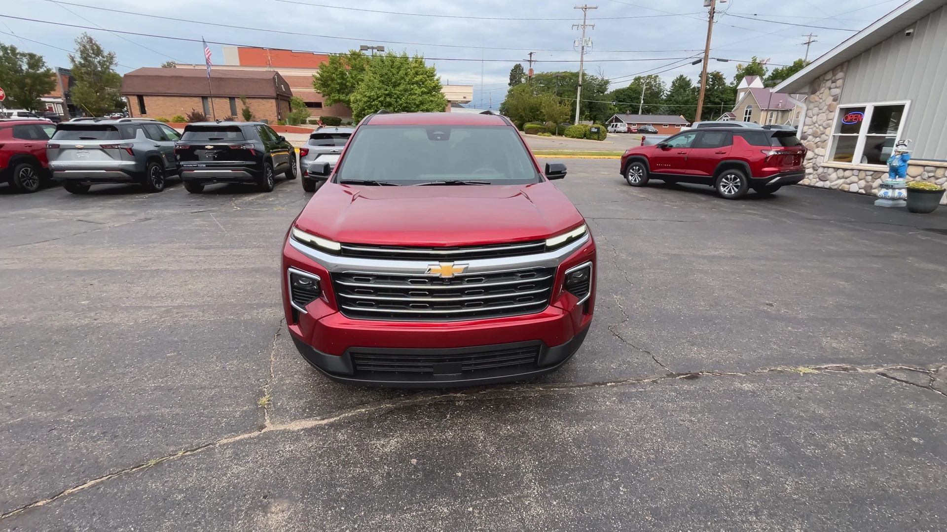 2026 Chevrolet Traverse photo 2